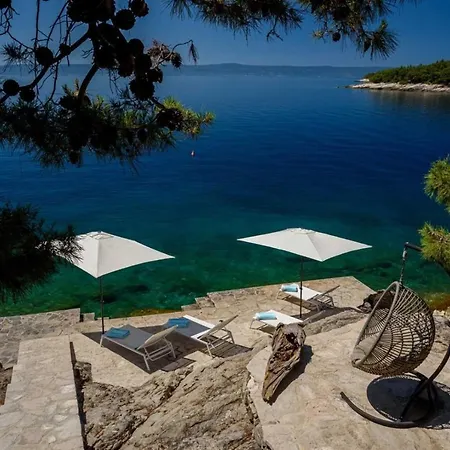 Luxury Beachfront Palazzo Di Mare With Private Heated Pool And Staff At The On Brac Island - Sumartin Villa Selca (Brac)