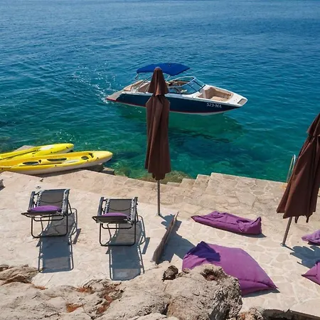 Luxury Beachfront Palazzo Di Mare With Private Heated Pool And Staff At The On Brac Island - Sumartin *