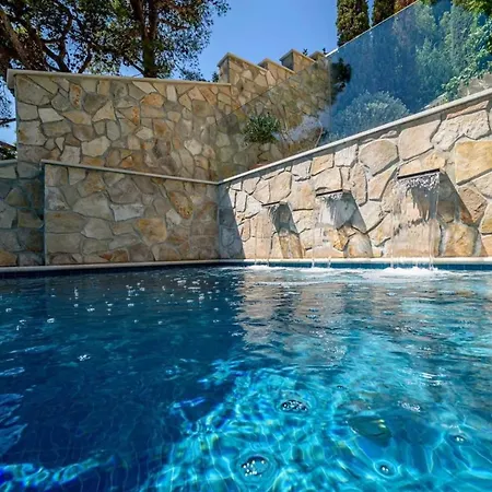 Villa Luxury Beachfront Palazzo Di Mare With Private Heated Pool And Staff At The On Brac Island - Sumartin *