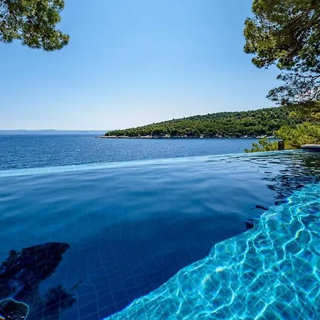 Luxury Beachfront Palazzo Di Mare With Private Heated Pool And Staff At The On Brac Island - Sumartin Selca (Brac)