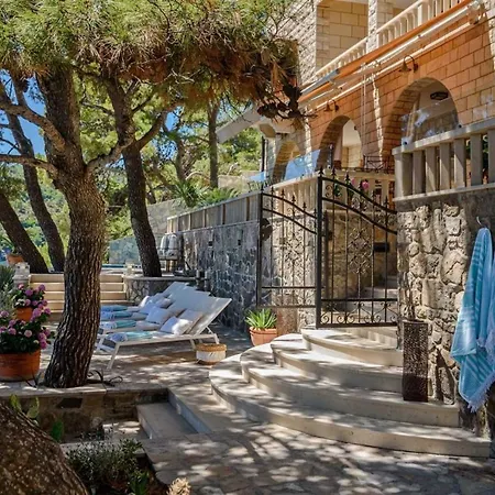 Luxury Beachfront Palazzo Di Mare With Private Heated Pool And Staff At The On Brac Island - Sumartin *