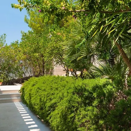 Villa Luxury Beachfront Palazzo Di Mare With Private Heated Pool And Staff At The On Brac Island - Sumartin *