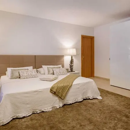 Luxury Beachfront Palazzo Di Mare With Private Heated Pool And Staff At The On Brac Island - Sumartin