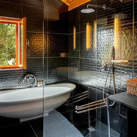 Luxury Beachfront Palazzo Di Mare With Private Heated Pool And Staff At The On Brac Island - Sumartin Villa Selca (Brac)