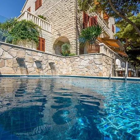 Luxury Beachfront Palazzo Di Mare With Private Heated Pool And Staff At The On Brac Island - Sumartin Villa *