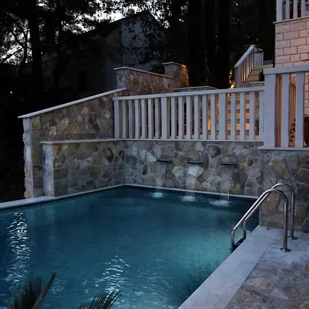 Luxury Beachfront Palazzo Di Mare With Private Heated Pool And Staff At The On Brac Island - Sumartin