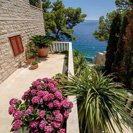 Luxury Beachfront Palazzo Di Mare With Private Heated Pool And Staff At The On Brac Island - Sumartin Villa Selca (Brac)