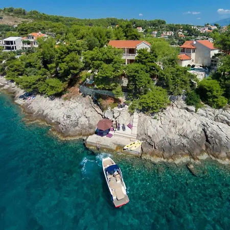 Villa Luxury Beachfront Palazzo Di Mare With Private Heated Pool And Staff At The On Brac Island - Sumartin Selca (Brac)